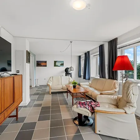 בית נופש Slavomira - 12km From The Sea By Interhome *