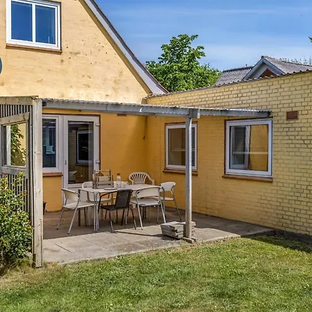 בית נופש Slavomira - 12km From The Sea By Interhome